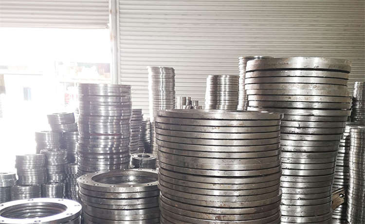 2620mm螺旋鋼管，江門(mén)鋼材場(chǎng)基礎(chǔ)工程打樁鋼護(hù)筒，820mm螺旋管，1020螺旋焊管廠家