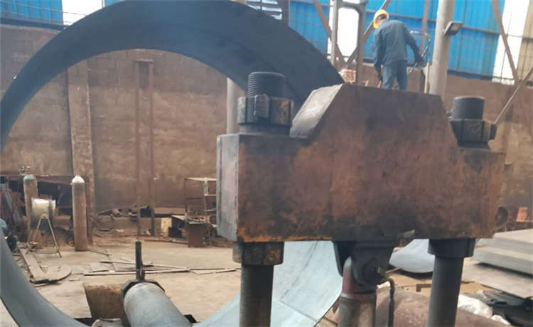 1000-16mm鋼管樁，來(lái)賓1820-12mm螺旋鋼管，KY2021原漿型環(huán)氧重防腐螺旋管，800鎖扣鋼管樁廠家