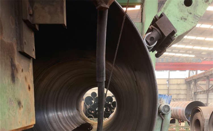 559mm螺旋焊管，清遠(yuǎn)720-8螺旋焊管，鋼鐵世界609mm螺旋管，1424螺旋鋼管