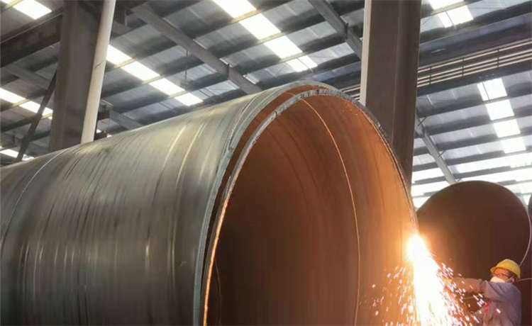 濾水螺旋管廠家，16鋼管樁專用鋼管廠家，螺旋管2800，內(nèi)直徑1300mm螺旋焊管