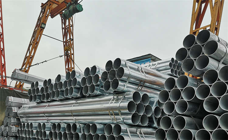 1350 762mm螺旋管，深圳1500自來(lái)水防腐鋼管，鋼材場(chǎng)2820mm螺旋焊管，Q355B螺旋管廠(chǎng)家